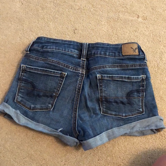 American Eagle Super Stretch Shorts - Picture 2 of 2
